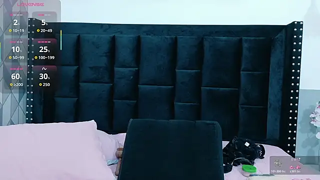 mamaneedsfun online show from 15, 11, 2025