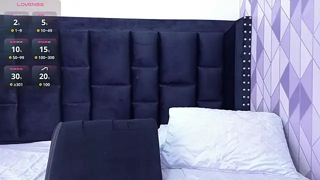 mamaneedsfun online show from 6, 10, 2025