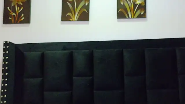 mamaneedsfun online show from 5, 3, 2026