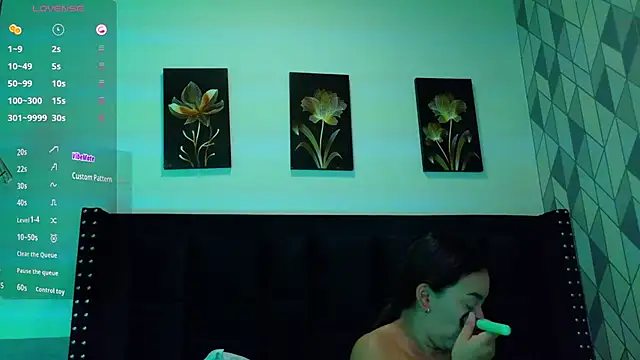 mamaneedsfun online show from 20, 9, 2025