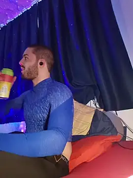 EyesNeverLies online show from 6, 2, 2026