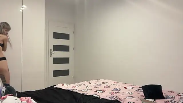 FluffySlutt online show from 1, 10, 2025