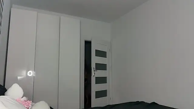 FluffySlutt online show from 9, 10, 2025