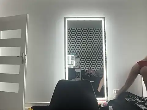 FluffySlutt online show from 13, 1, 2026