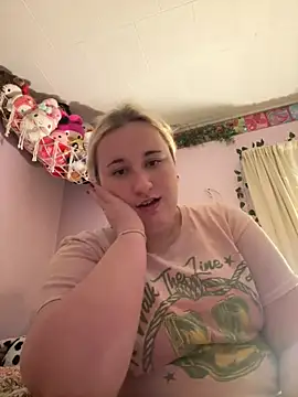 imawhorenslut19 online show from 28, 4, 2026