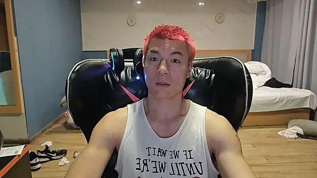 AAASuck online show from 8, 4, 2026