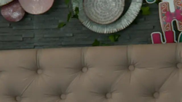 VannyFoxx online show from 6, 1, 2026