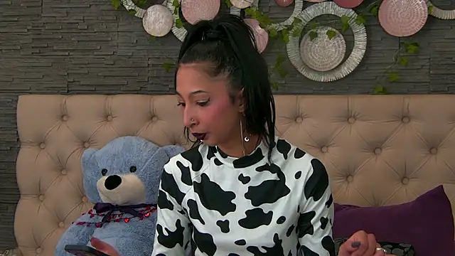 VannyFoxx online show from 13, 3, 2026