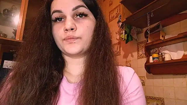 Snapshot of DierdreCousineau chatting on 21, 11, 2025 DierdreCousineau online show from 21, 11, 2025