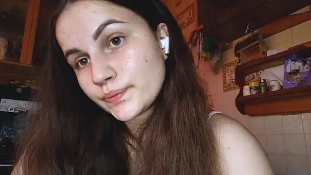 Snapshot of DierdreCousineau chatting on 2, 10, 2025 DierdreCousineau online show from 2, 10, 2025