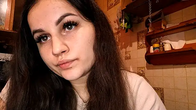 Snapshot of DierdreCousineau chatting on 8, 11, 2025 DierdreCousineau online show from 8, 11, 2025