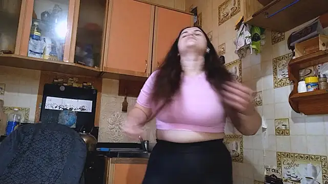 Snapshot of DierdreCousineau chatting on 28, 9, 2025 DierdreCousineau online show from 28, 9, 2025