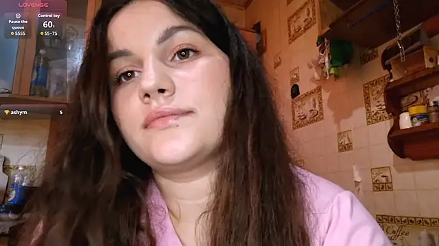 Snapshot of DierdreCousineau chatting on 6, 10, 2025 DierdreCousineau online show from 6, 10, 2025