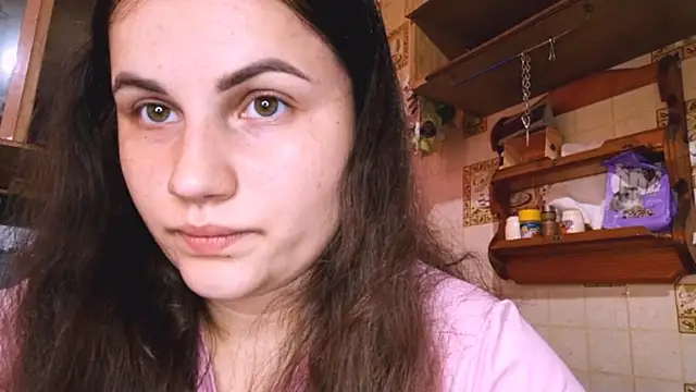 Snapshot of DierdreCousineau chatting on 11, 10, 2025 DierdreCousineau online show from 11, 10, 2025