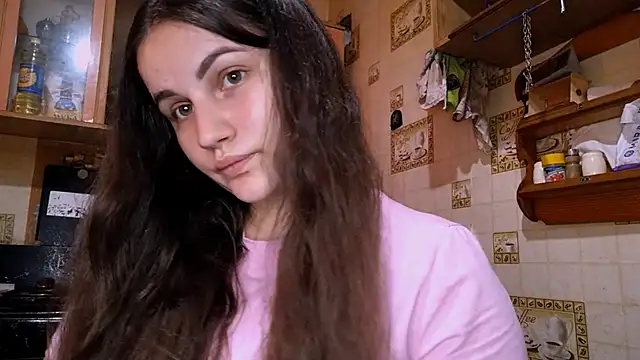 Snapshot of DierdreCousineau chatting on 25, 10, 2025 DierdreCousineau online show from 25, 10, 2025