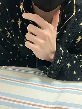 hijin11415 online show from 14, 12, 2025