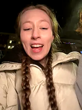 FroggyAnna online show from 5, 12, 2025