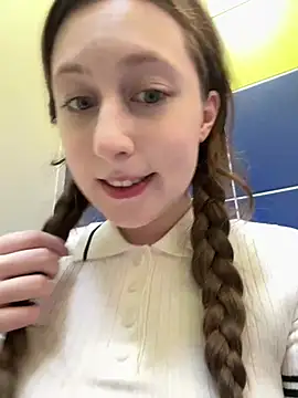 FroggyAnna online show from 3, 7, 2026