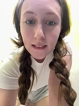 FroggyAnna online show from 30, 6, 2026