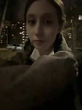 Snapshot of FroggyAnna chatting on 31, 10, 2025 FroggyAnna online show from 31, 10, 2025