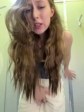 FroggyAnna online show from 11, 6, 2026