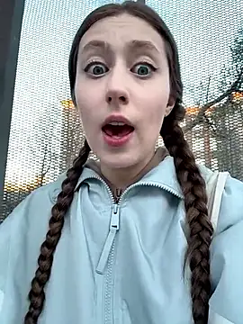 FroggyAnna online show from 20, 4, 2026