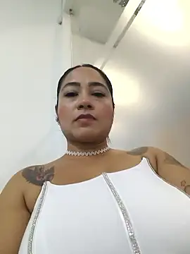 julieta evanns1 online show from 9, 1, 2026