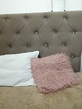 Isbettyche online show from 16, 10, 2025