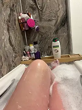 Imogenbabyyy online show from 10, 4, 2026