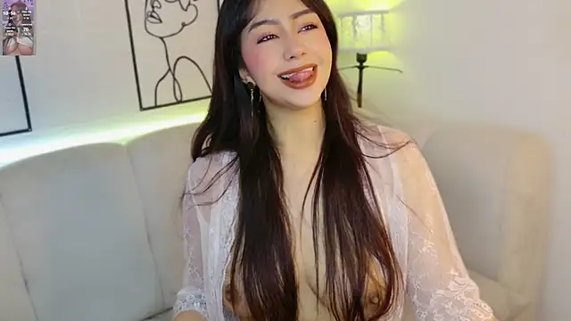 VioletBlacke  online show from 13, 4, 2026