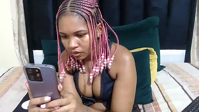 Snapshot of Hotsexyberry21 chatting on 11, 10, 2025 Hotsexyberry21 online show from 11, 10, 2025