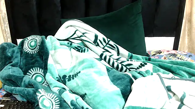 Snapshot of Hotsexyberry21 chatting on 3, 11, 2025 Hotsexyberry21 online show from 3, 11, 2025