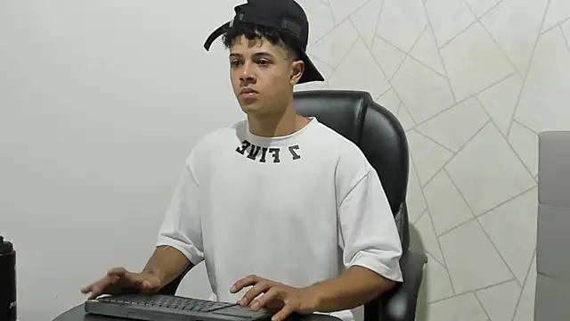 Alex Colton7 online show from 28, 11, 2025