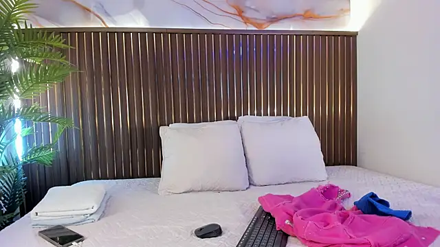 Roxie-NS online show from 13, 3, 2026