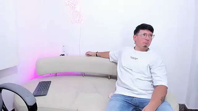 ZoeandEthan online show from 11, 9, 2025