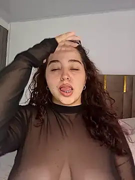 LoanaSantos online show from 30, 4, 2026