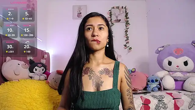 Liahdiaz  online show from 13, 2, 2026