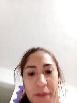 Snapshot of Liahdiaz_ chatting on 15, 11, 2025 Liahdiaz online show from 15, 11, 2025