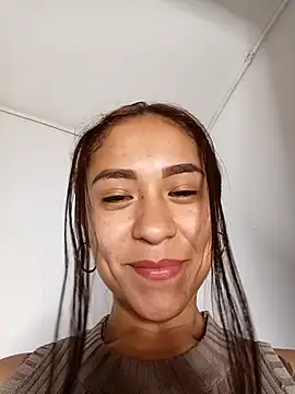 Snapshot of Liahdiaz_ chatting on 19, 11, 2025 Liahdiaz online show from 19, 11, 2025