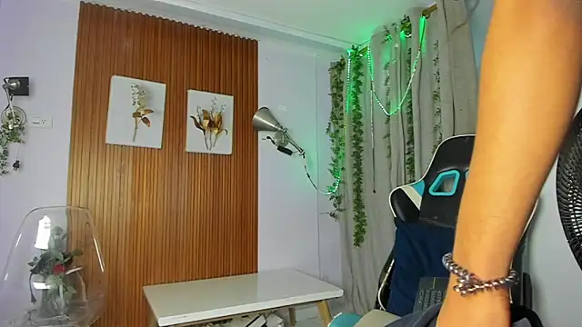 galactica  online show from 8, 4, 2026