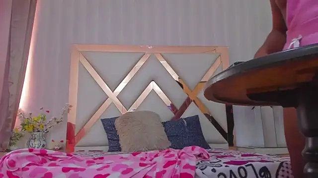 LicyEvans1 online show from 4, 12, 2025