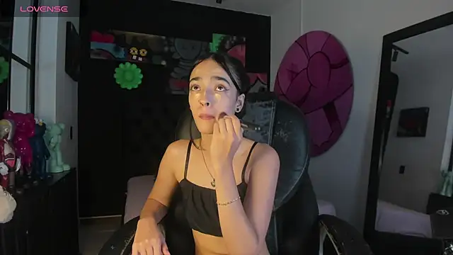 miIa bratz online show from 19, 3, 2026