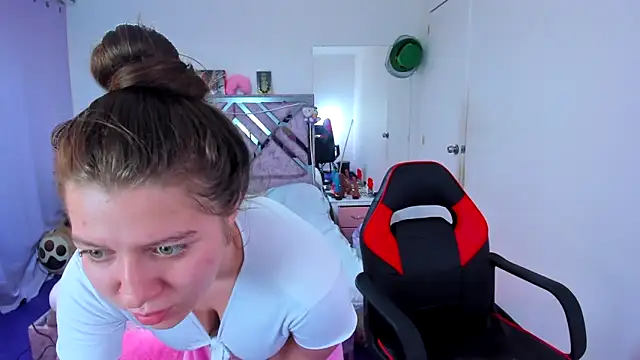 Luna Analya online show from 16, 4, 2026