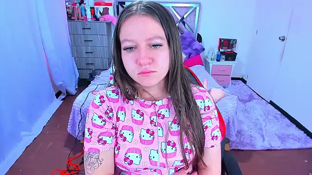 Luna Analya online show from 17, 12, 2025