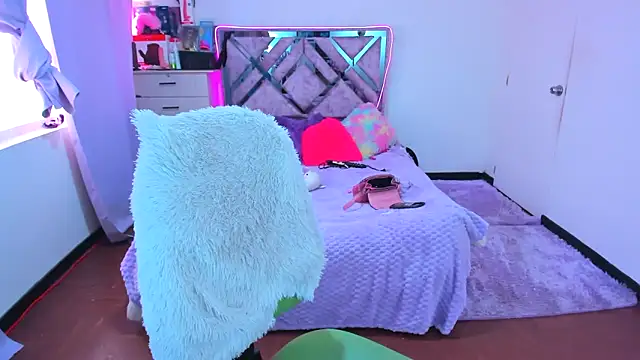 Luna Analya online show from 27, 10, 2025