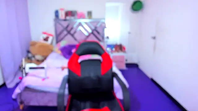 Luna Analya online show from 17, 4, 2026