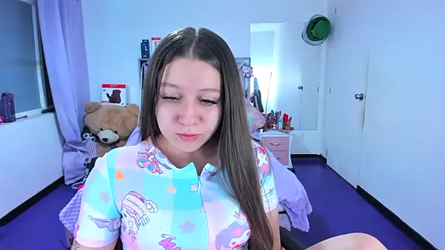 Luna Analya online show from 8, 4, 2026