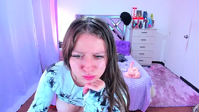 Luna Analya online show from 8, 11, 2025