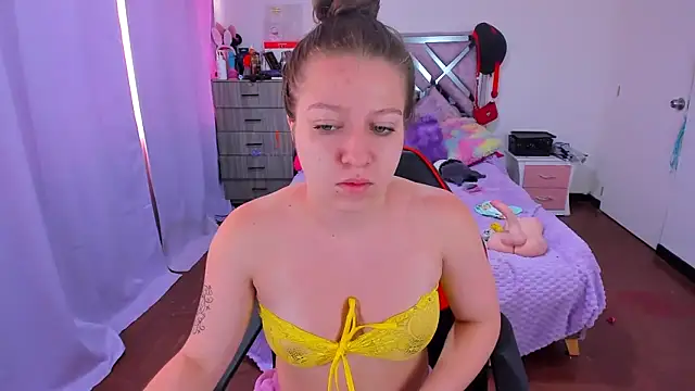 Luna Analya online show from 6, 1, 2026