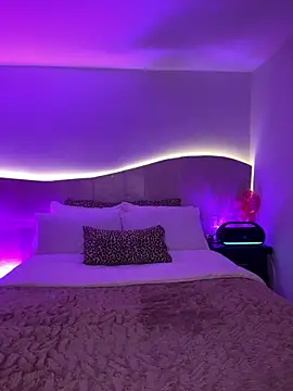 Vicky Saidi online show from 5, 3, 2026